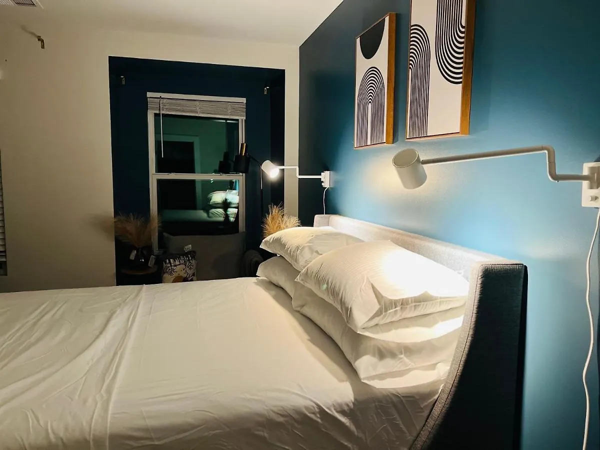 Charlotte Comfort Haven Δωμάτια σε οικογενειακή κατοικία
