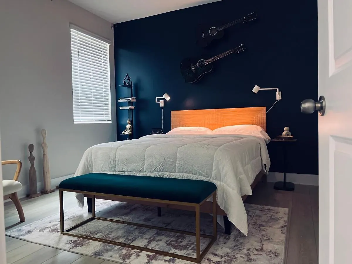 Charlotte Comfort Haven Δωμάτια σε οικογενειακή κατοικία